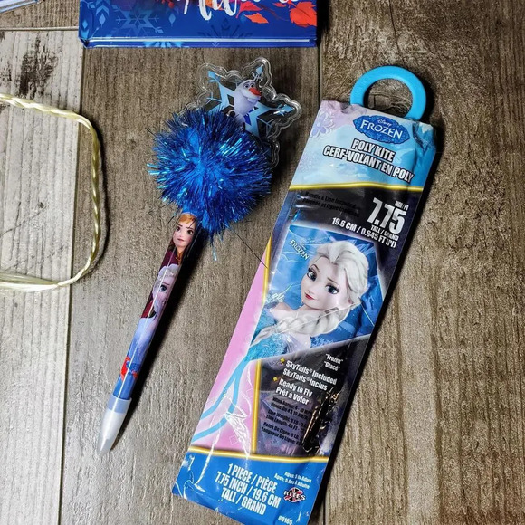 Disney's Frozen 2 Scrapbook Journal Kite Bundle - Picture 3 of 12